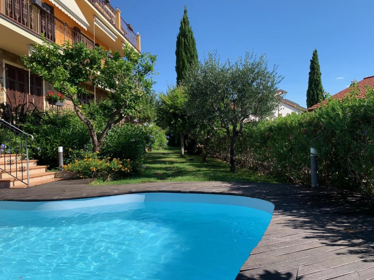 Villa Pineland Borghetto Santo Spirito Luaran gambar