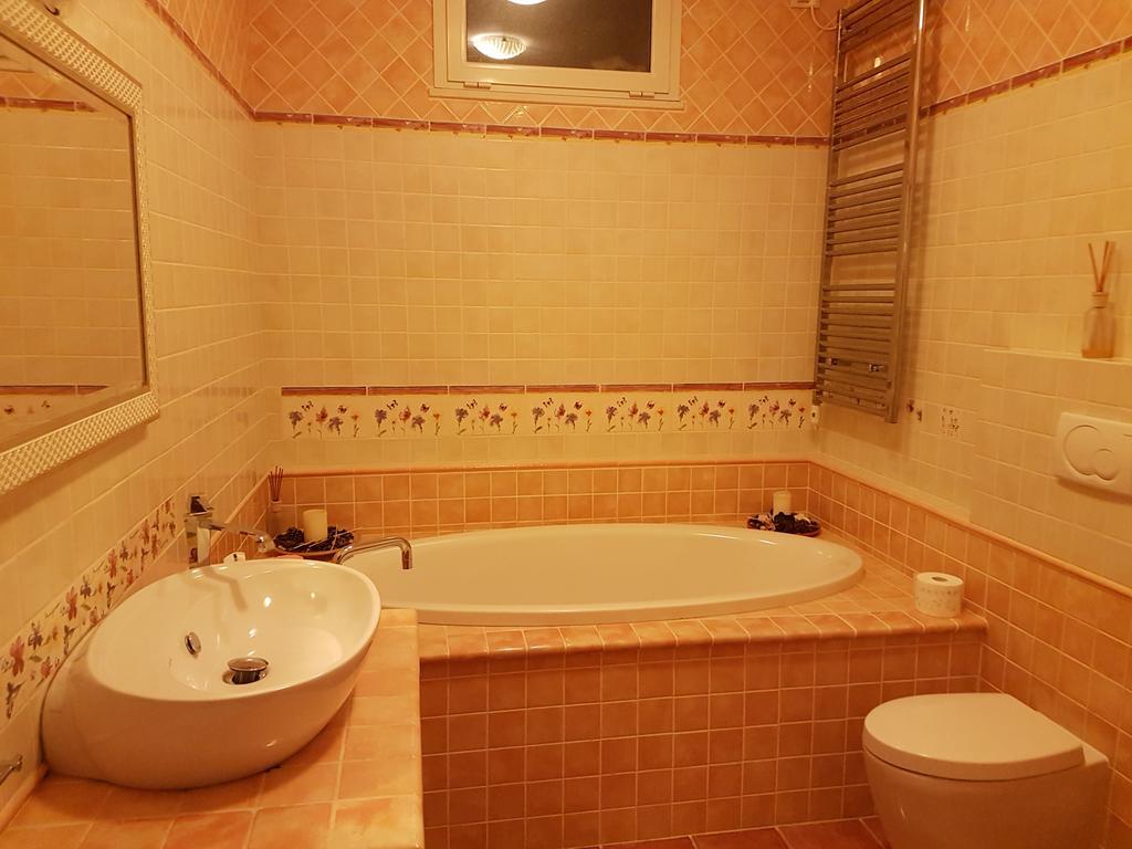 Villa Pineland Borghetto Santo Spirito Luaran gambar