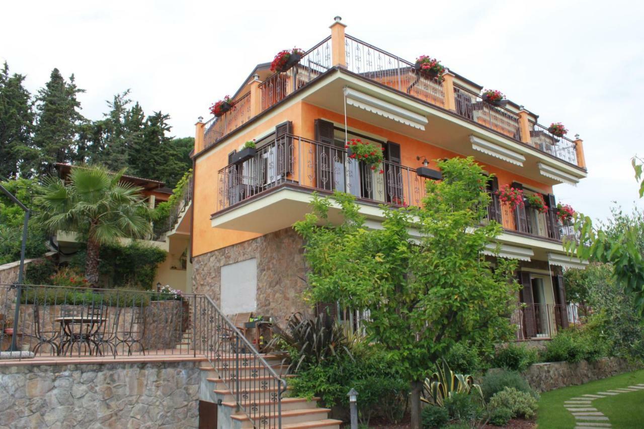 Villa Pineland Borghetto Santo Spirito Luaran gambar