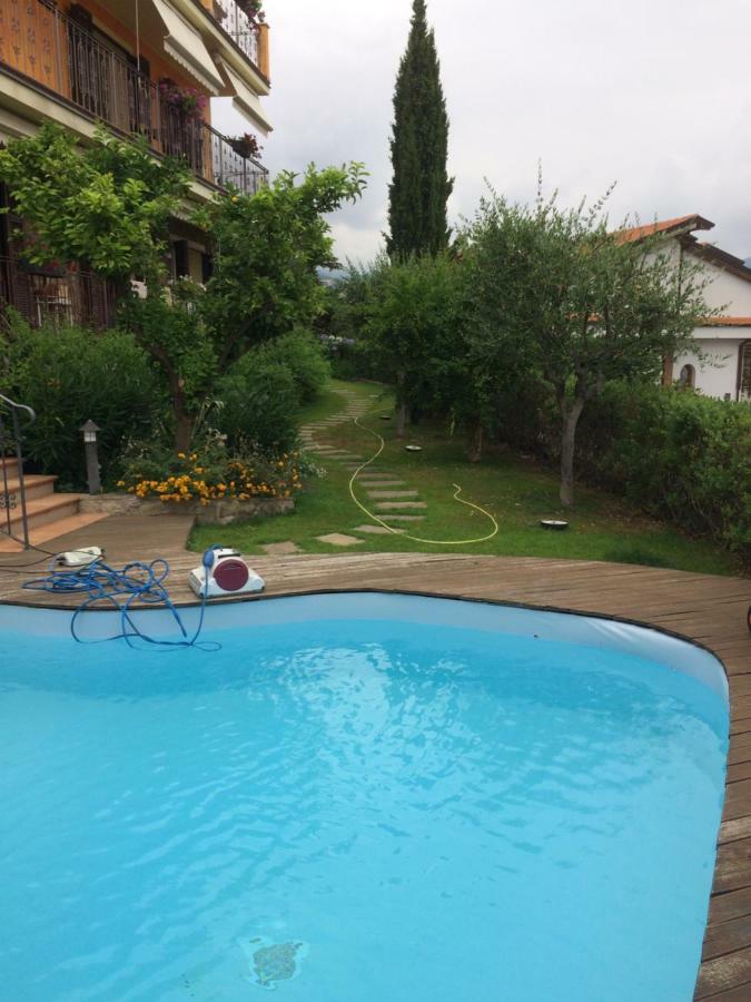 Villa Pineland Borghetto Santo Spirito Luaran gambar