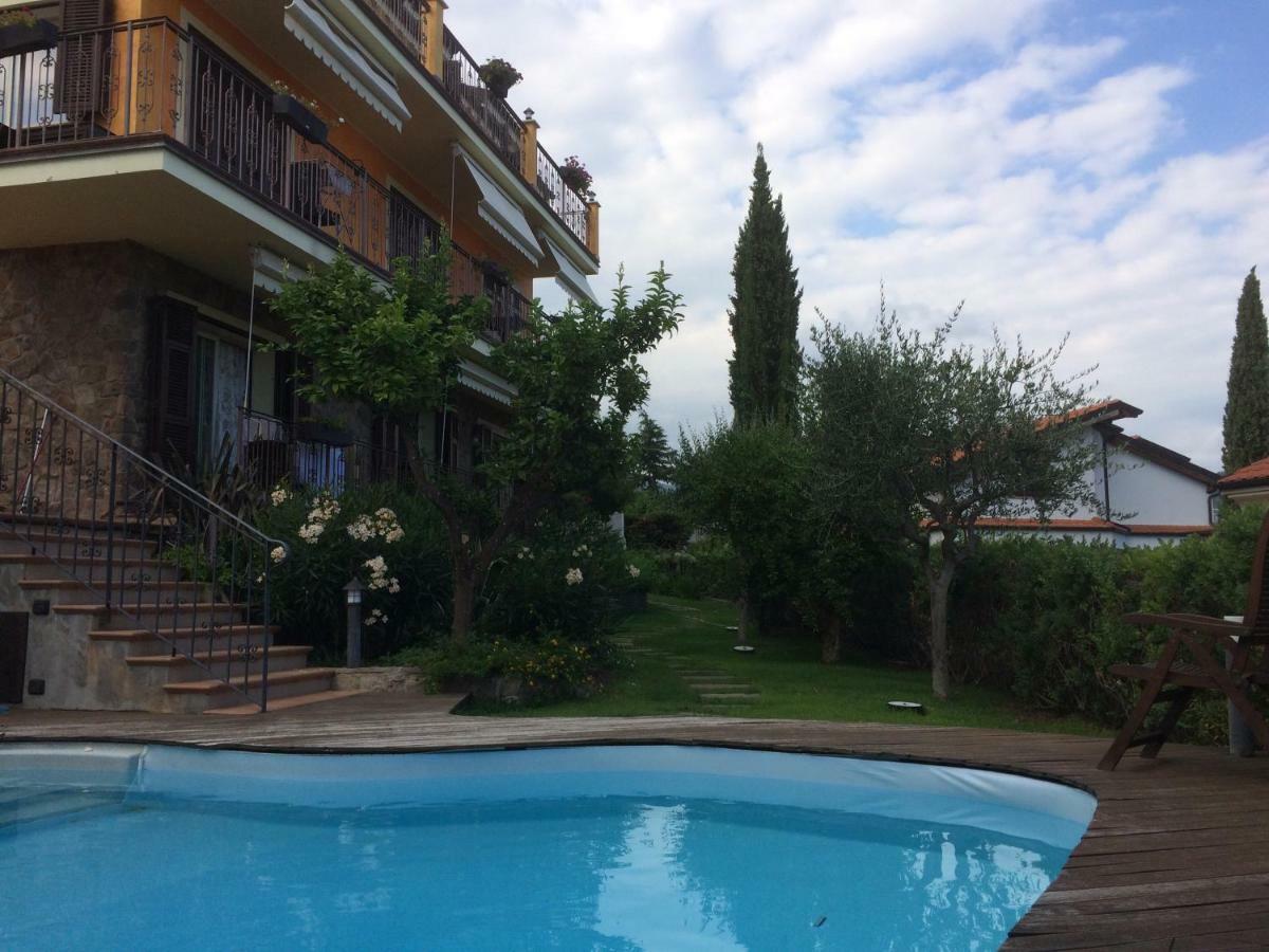 Villa Pineland Borghetto Santo Spirito Luaran gambar