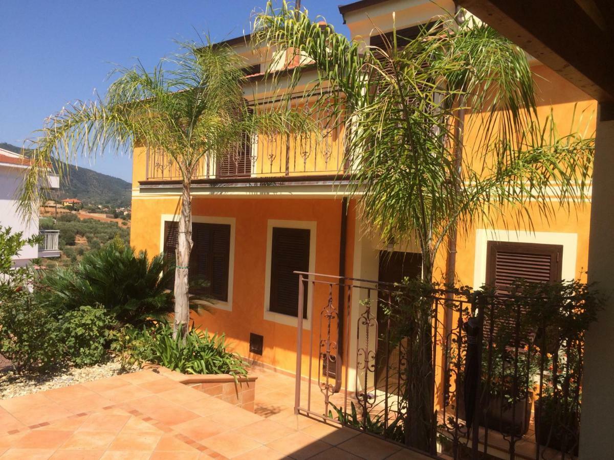 Villa Pineland Borghetto Santo Spirito Luaran gambar