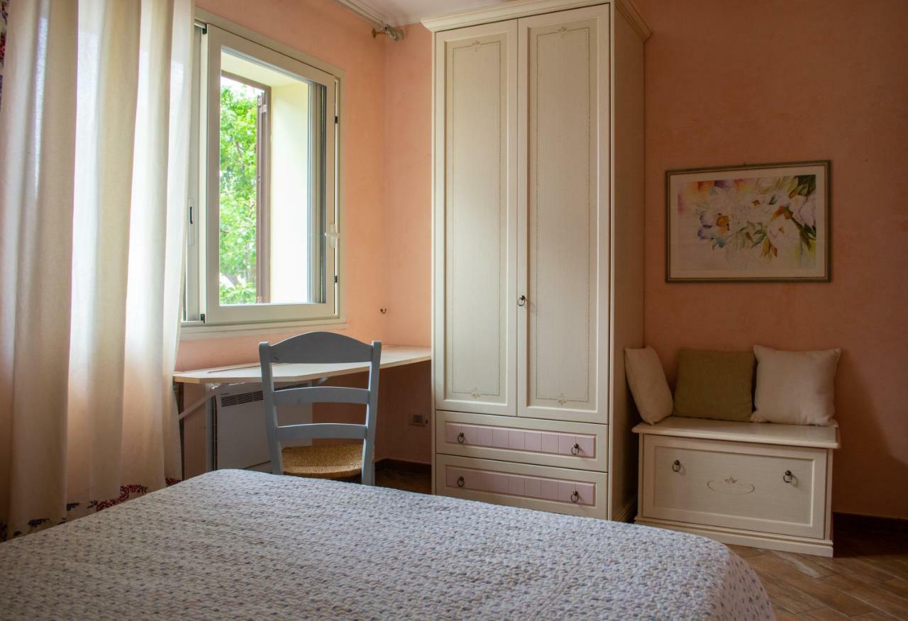 Villa Pineland Borghetto Santo Spirito Luaran gambar