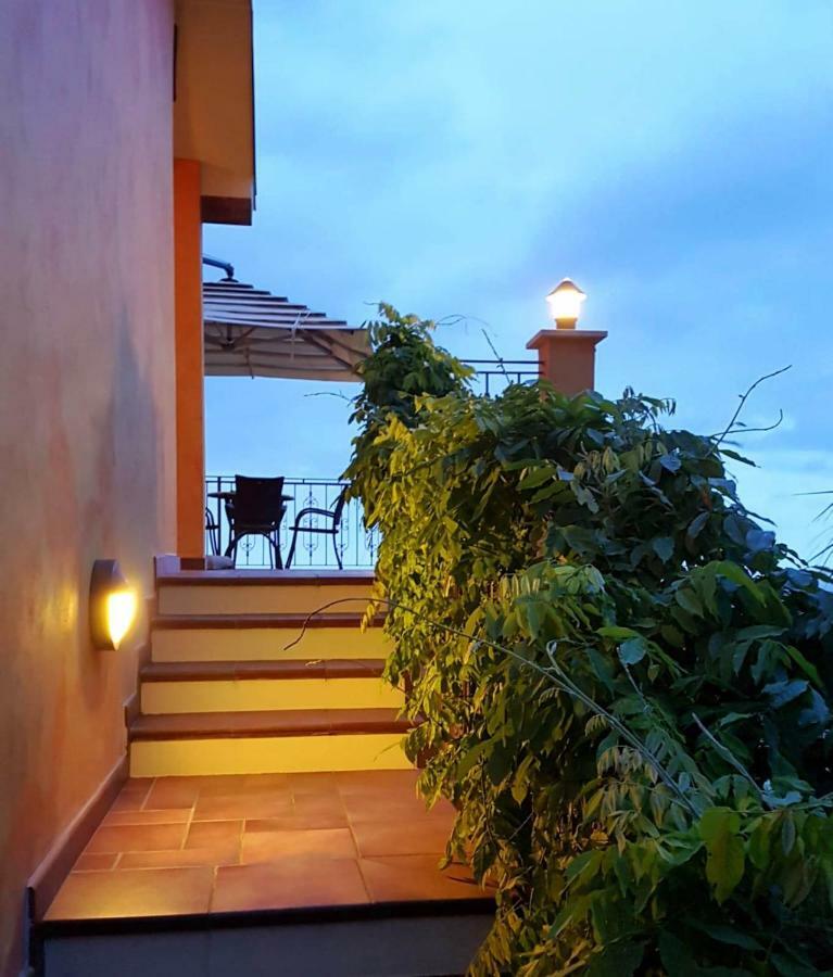 Villa Pineland Borghetto Santo Spirito Luaran gambar