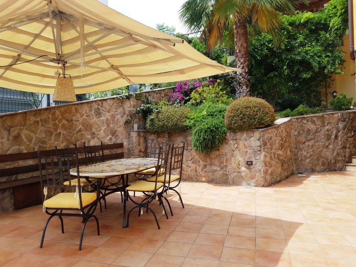 Villa Pineland Borghetto Santo Spirito Luaran gambar