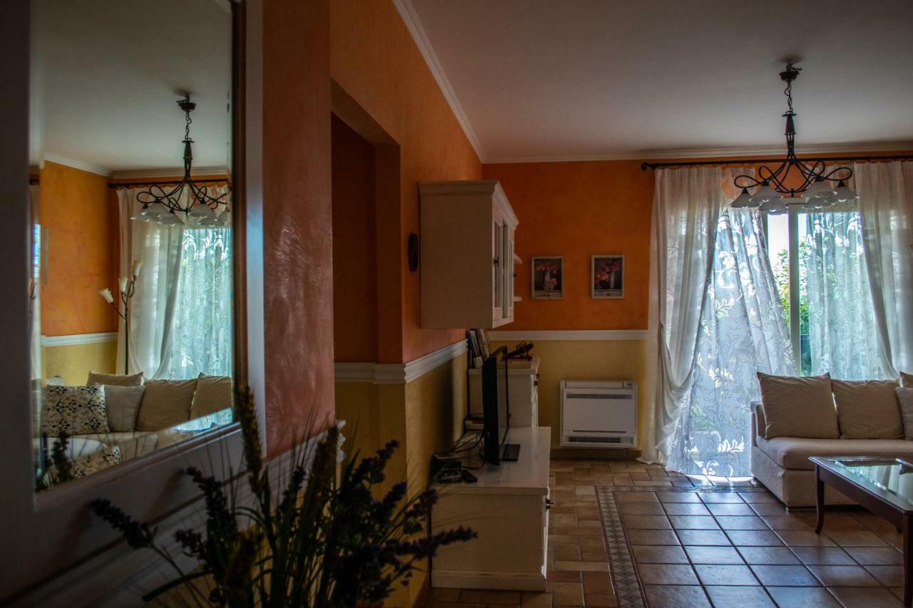 Villa Pineland Borghetto Santo Spirito Luaran gambar
